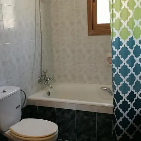 Aristotelous House - 3 Bedroom Agios Therapon